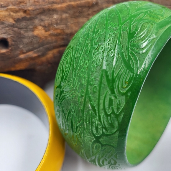 Green & Yellow w/ Parrot Bracelet Set - Picture 3 of 6